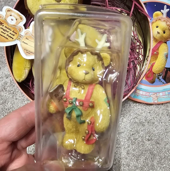 Cherrished Teddies VTG Limited Edition Holiday Tin Set 1999 Plush Bear & Resin - Picture 5 of 11
